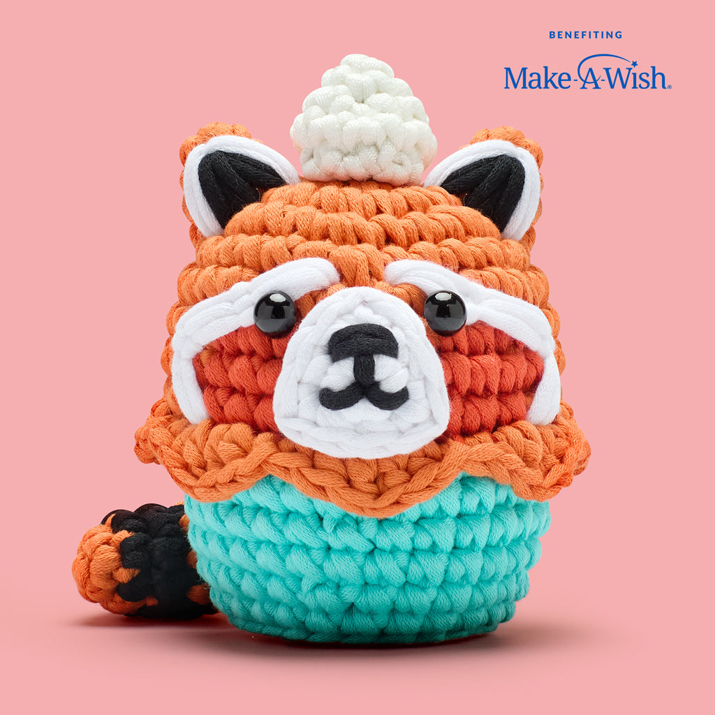 Paige the Red Panda: Cupcake Edition Crochet Kit